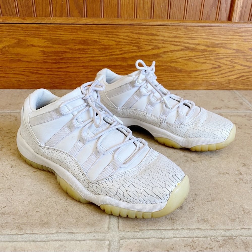 Nike Air Jordan’s 11 Low Heiress Pure Platinum Gs Frost White Sneakers S